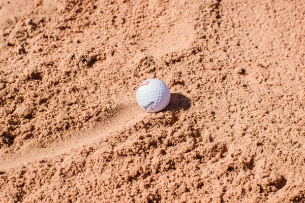 golf sand bunker